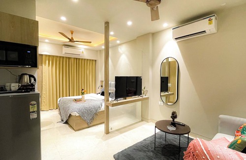 Ghata Hotel | ACE STAYZ Sector55 Gurugram