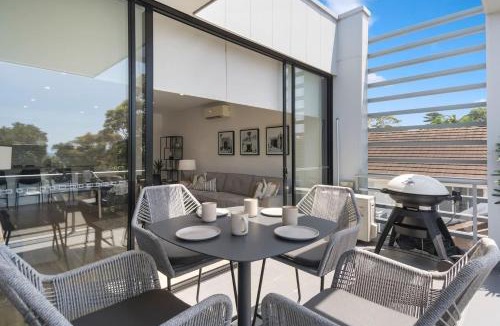 Shellharbour Apartment | Addison's Escape - A Breezy Beachfront Beauty