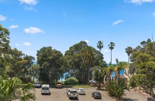 Shellharbour Apartment | Addison's Escape - A Breezy Beachfront Beauty