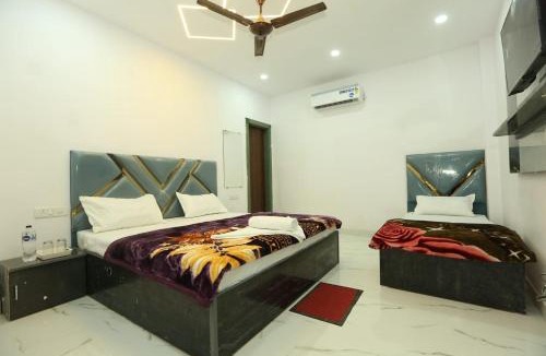 Amritsar Hotel | Aditya Home Stay