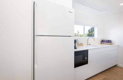 Woolgoolga House | Adrift - Front row living on Wooloolga Beach