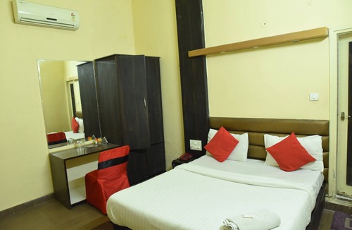 Jaipur Hotel | Air Conditioned Super Deluxe Room at Hotel C9