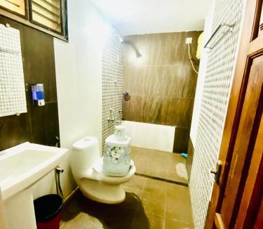 Bhatkal Apartment | AL-MANAL 304 premium Room 5Beds