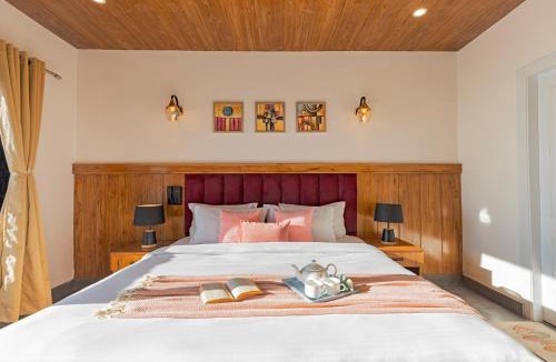 Mussoorie Villa | Alaya Stays Evara Serene Pet-friendly 4-BHK Hill Retreat With Balcony, Fireplace & Scenic Views