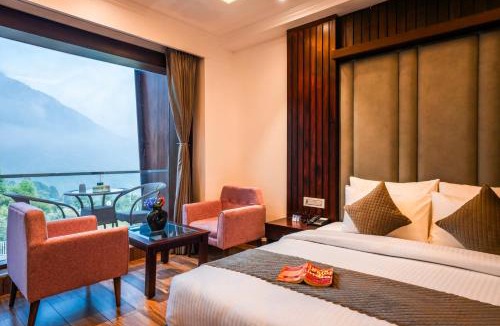 Bhagsu Nag Hotel | Alt life Luxe - Himalayan Crown - Upper Bhagsu Mcleodganj