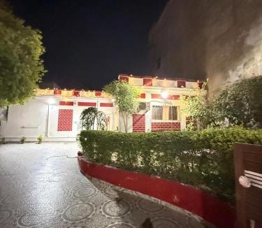 Allahabad Hotel | Amba heritage house
