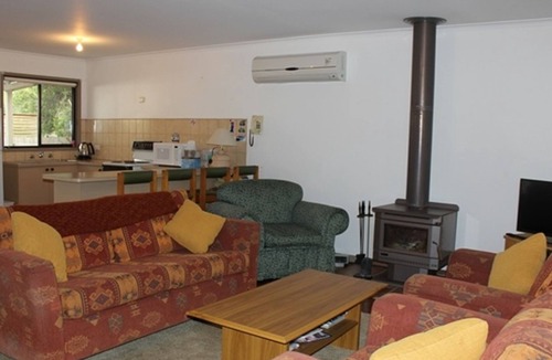 Ventnor House | Anchorage Retreat - 3 minute walk to Ventnor bay beach