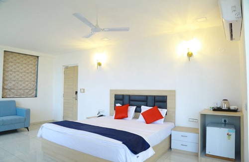 Gachibowli Bed & Breakfast | Anika Suites