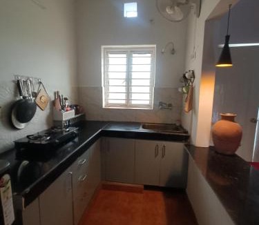 Govardhan Apartment | Apartment with Giriraj View I On Parikrama Marg I Near Daan Ghati & ISKCON