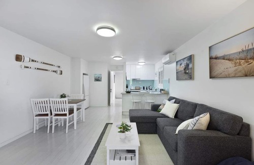 North Avoca Apartment | Applecross Guest Suite- Perfect for a Weekend Escape- Walk to the beach