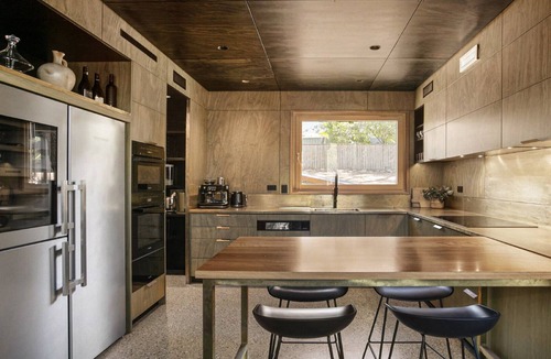 Macmasters Beach House | Architect design home, walk to Macmasters Beach