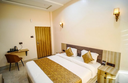 Faizabad Hotel | Aryavart Hotel