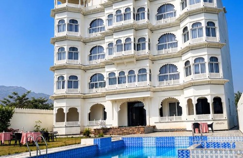 Udaipur District Hotel | Aura By Arihant Countryside Retreat
