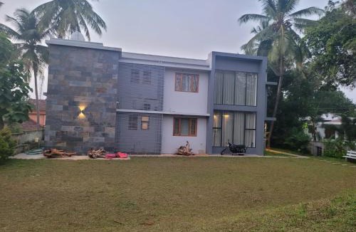 Kozhikode House | Aurora-The Pool Villa