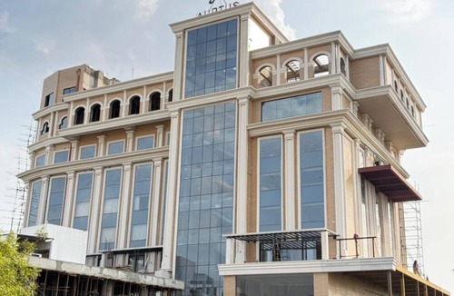 Amravati Hotel | Aurtus