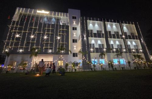 Lucknow Hotel | Awadh Indoor Sports And Resort Centre