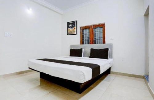 Jabalpur Hotel | Ayushmaan Hotel - near Jabalpur Railway Station