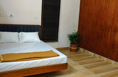 Sea View Ward House | B dot Station