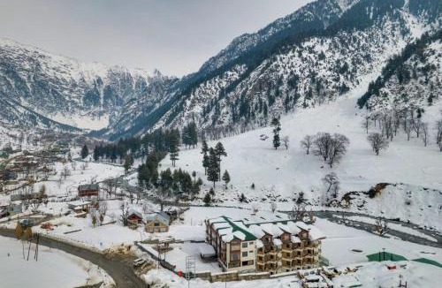 Gund Hotel | Badar Resorts & Spa by Stay Pattern Riverside