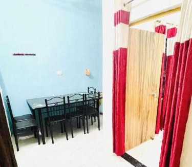 Varanasi House | Bajrang kutirr