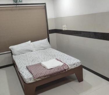 Surat House | Balaji rooms&domentry