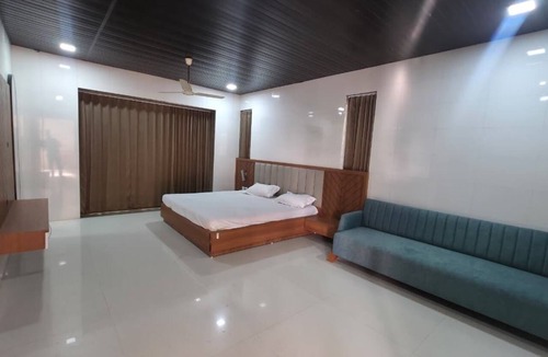 Dholka Hotel | Balaji Upvan Resort