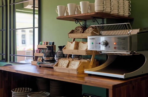 Launceston CBD Hotel | Balmoral On York