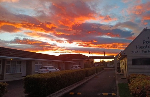Devonport Hotel | Barclay Motor Inn
