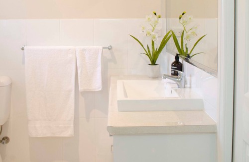 Calare Apartment | Bartlett's Corner | Private Peaceful Studio