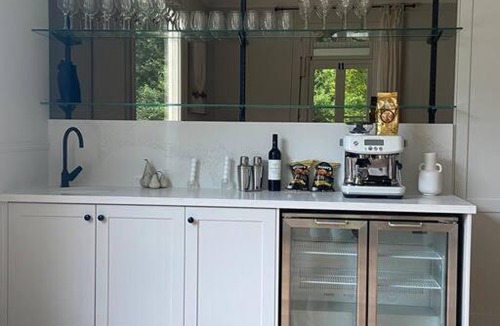 Surfside House | Batemans Bay Luxury Estate with Pool & Guesthouse