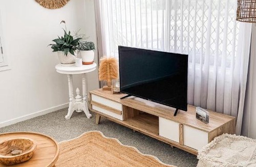 Meikleville Hill Apartment | Beach Bungalow Yeppoon