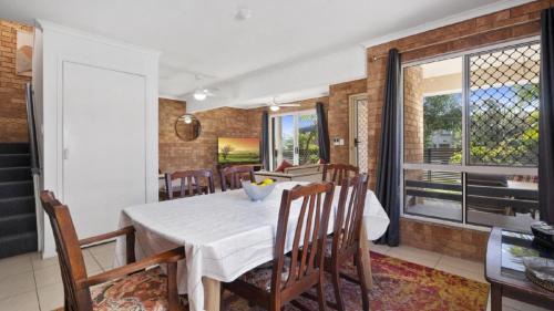Woorim House | Beach Side Hideaway