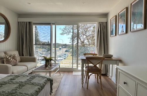 Dee Why Apartment | Beachfront Studio Fabulous Location