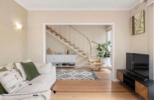 Aspendale House | Beachgate Aspendale Direct Beach Access