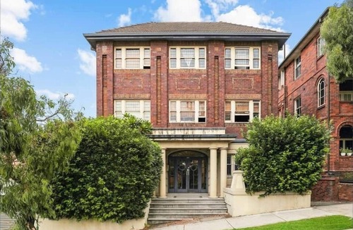 Coogee Apartment | Beachside abode - 150m to beach