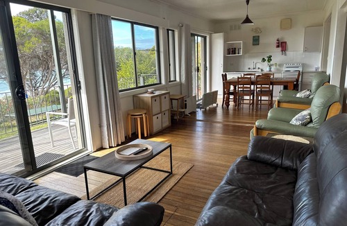 Pambula Beach Apartment | Beachside U1 – 3 B/R, 2 Bath, Pambula Beach