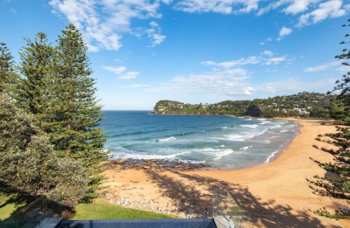 Whale Beach House | Beachside Whale Beach by TCC