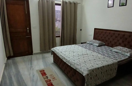 Chandigarh Apartment | Beautiful 3-BHK with Balcony in Sahibzada Ajit Singh Nagar Chandigarh Airport
