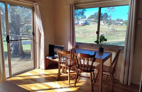 Bega Cottage | Bega Cottage, private space overlooking farm land 5 min walk to shops and cafes