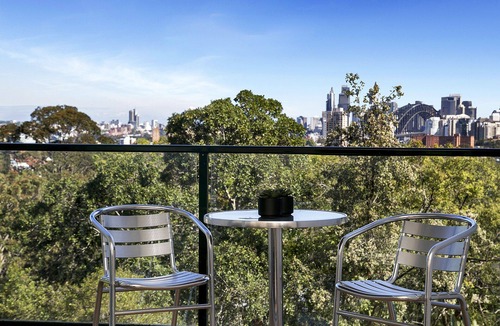 Neutral Bay Apartment | BENT6 - Spacious w/Panoramic Sydney Harbour Views