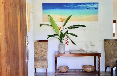 Trinity Beach House | Best Value Cairns Holiday Home! - Trinity Beach Getaway: Spa, pool, beach, sun.