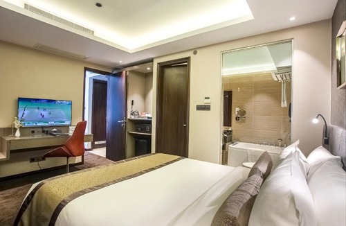Uttara Hotel | Best Western Plus Maple Leaf