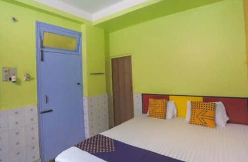 Tarapith Hotel | Bideshini hotel