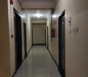 Porur Hotel | Blessings Prime Porur - Near DLF