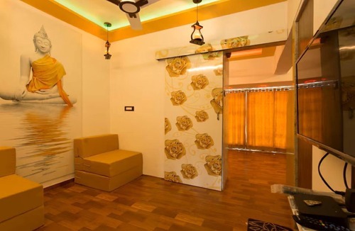 Aarey Colony Apartment | Blissful Stay in Goregaon East