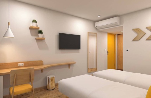 Chembur East Hotel | Bloom Hotel Chembur