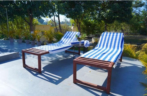 Bail Parao Hotel | Blue River Resort