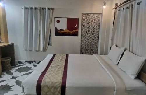 New Town Hotel | Blue Sapphire Hotel and Banquet