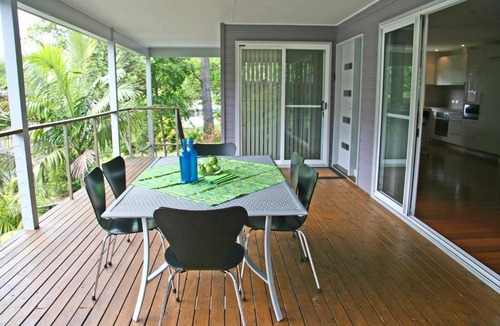 Blueys Beach House | Blue Vogue Apt at Blueys Beach