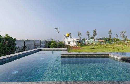 Doddaballapur Apartment | BlueMirage VillaPoolGardenJacuzzi30min Airport